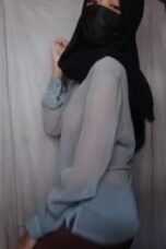 Jilbab hitam Asanti masker gamis biru remas tete